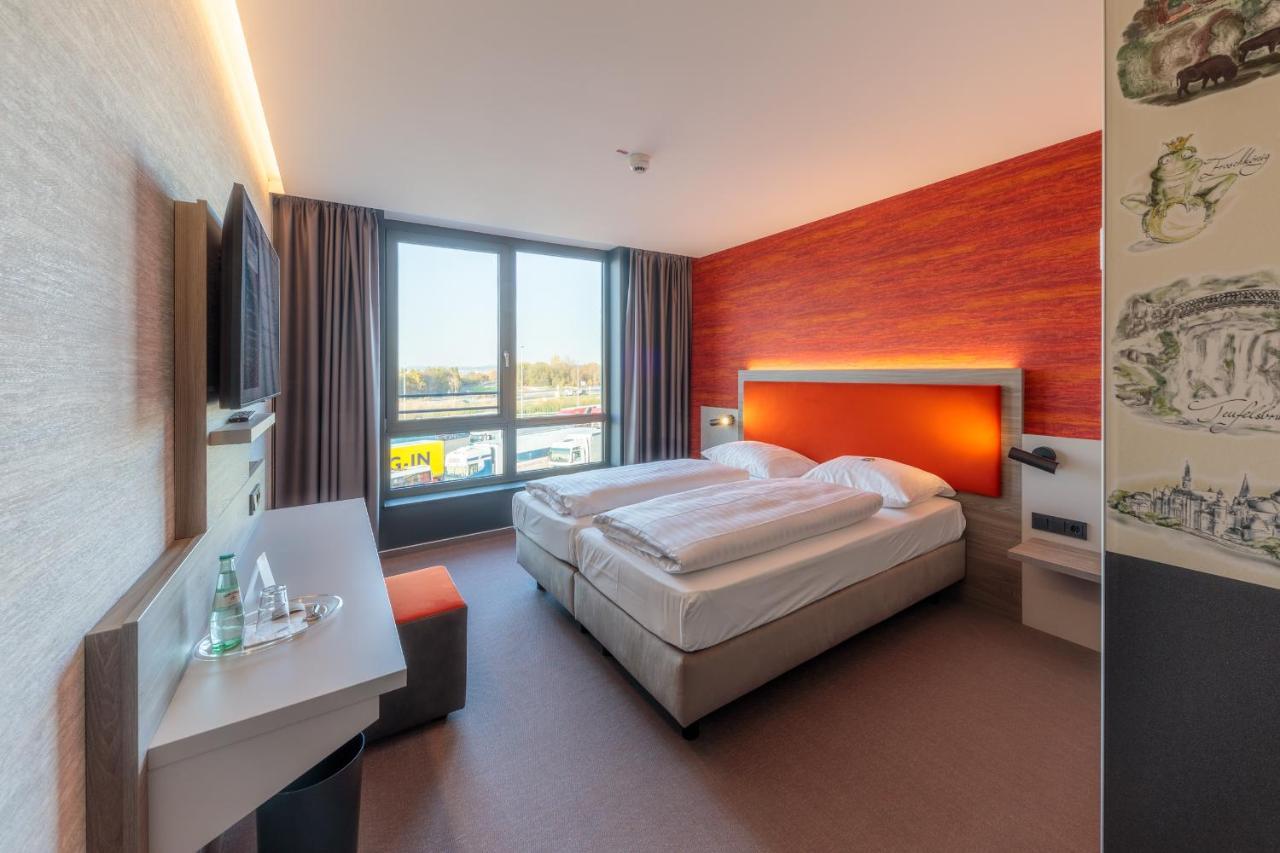Hotel Am Ruessel Лофельден Экстерьер фото