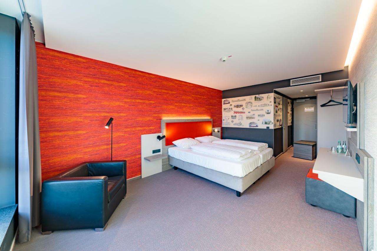Hotel Am Ruessel Лофельден Экстерьер фото