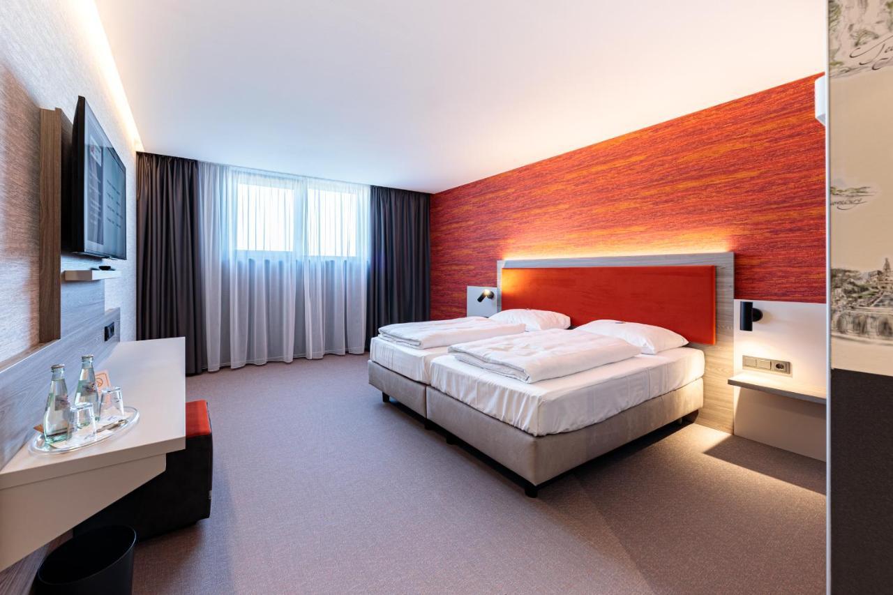 Hotel Am Ruessel Лофельден Экстерьер фото